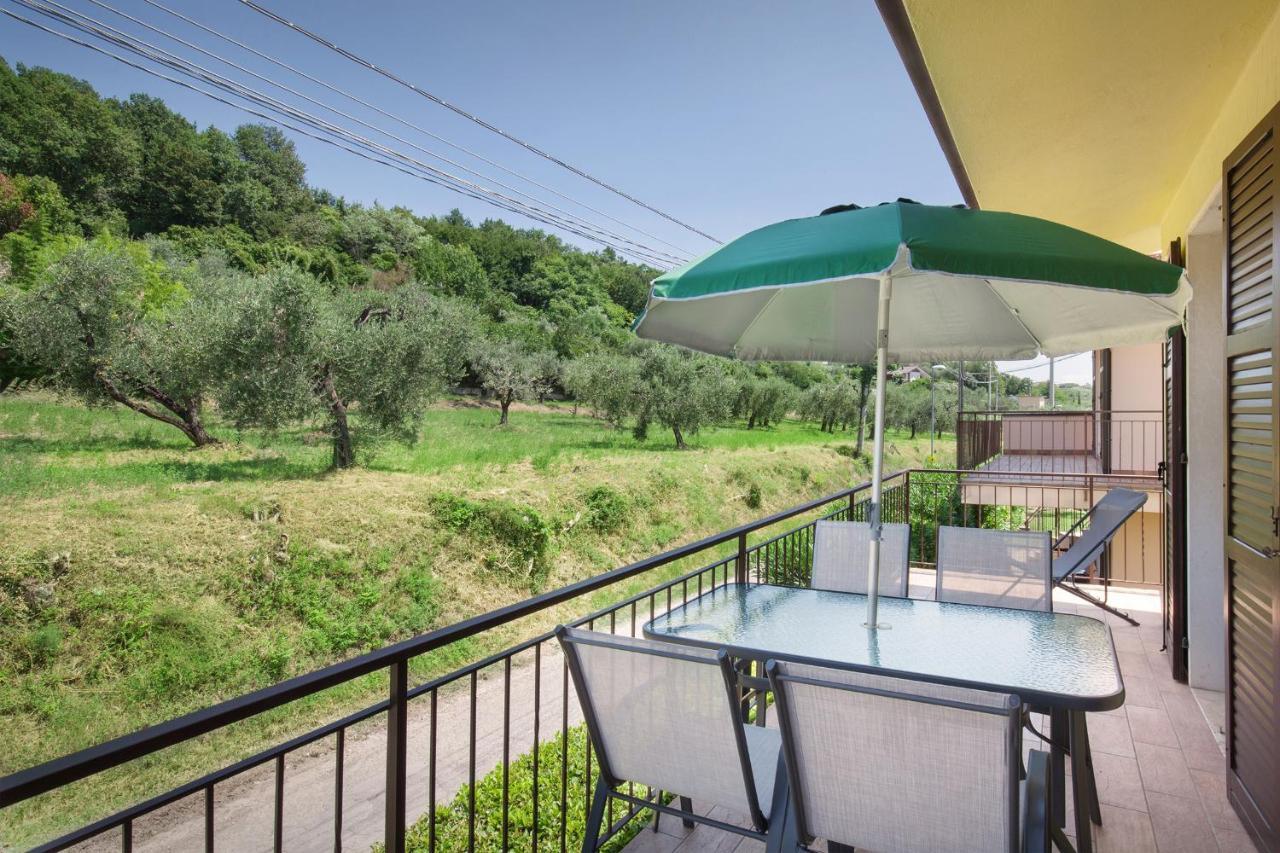 Apartment Prefontana With Pool Bardolino Eksteriør billede
